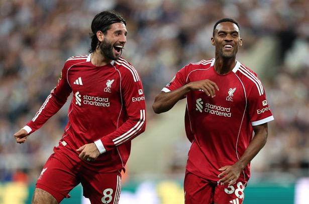 Dominik Szoboszlai and Ryan Gravenberch of Liverpool