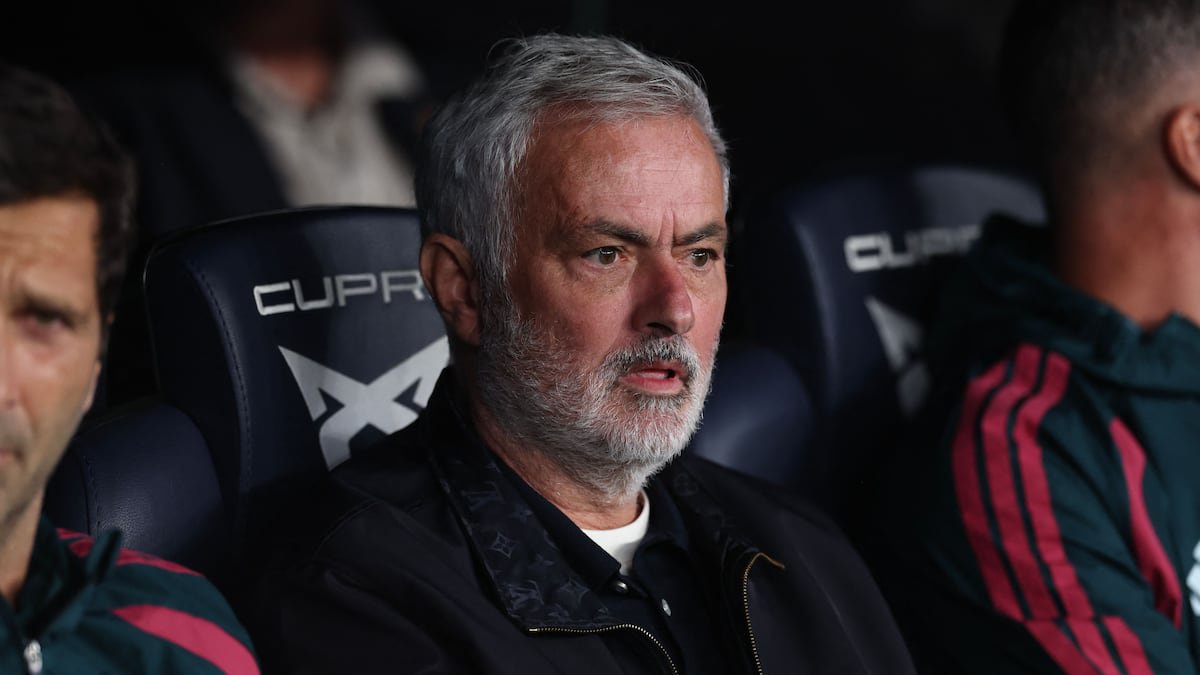 International media were impressed by the Portuguese coach’s approach at Camp Nou, with several outlets highlighting his impact on a memorable night in Barcelona.