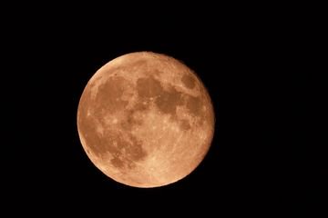 Fenomena alam Hunter Supermoon akan terjadi malam ini.