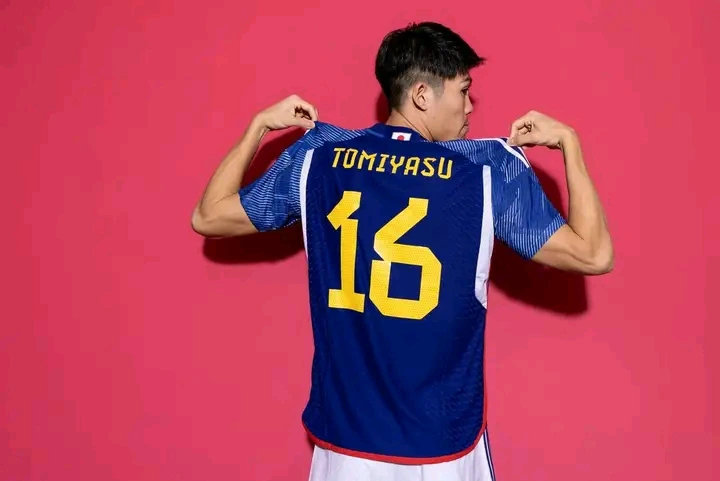 2022 Japan National Team Player Jersey Home Tomiyasu #16