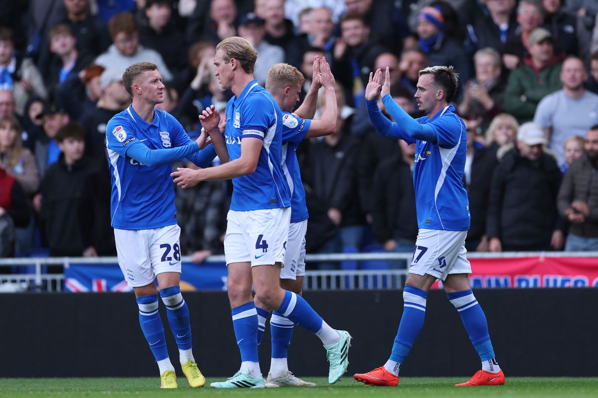 Liam Millar (R) of Birmingham City celebrates after scoring the opening goal against QPR