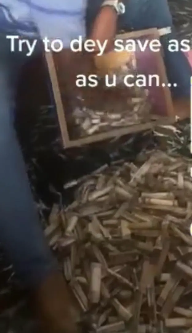 "Try to dey save" - Man says as he shows off amount in his piggy bank (Video)