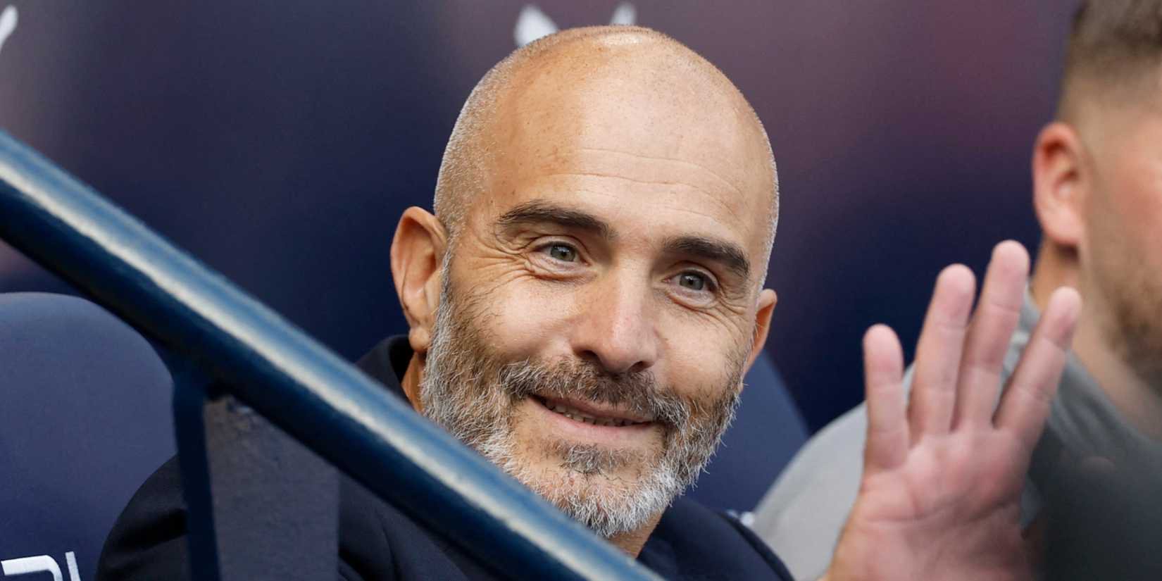 Manchester City manager Enzo Maresca smiling