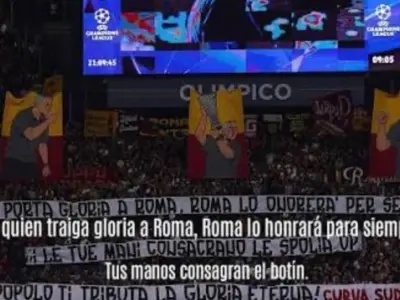 Mourinho foi homenageado por adeptos da Roma e não ficou indiferente