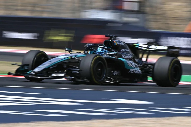 Fórmula 1: Mercedes faz parceria com Nubank para criar experiência inédita no Brasil (Attila Kisbenedek/AFP)
