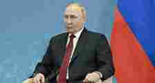 Putin 'prepared to SHARE Crimea with Ukraine in new peace plan'