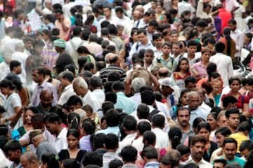 2005-06 में नेशनल फैमिली हेल्थ सर्वे-3 के दौरान भारत का टीएफआर (TFR) 2.7 था, जोकि 2015-16 में घटकर 2.2 हो गया है. (फाइल फोटो)