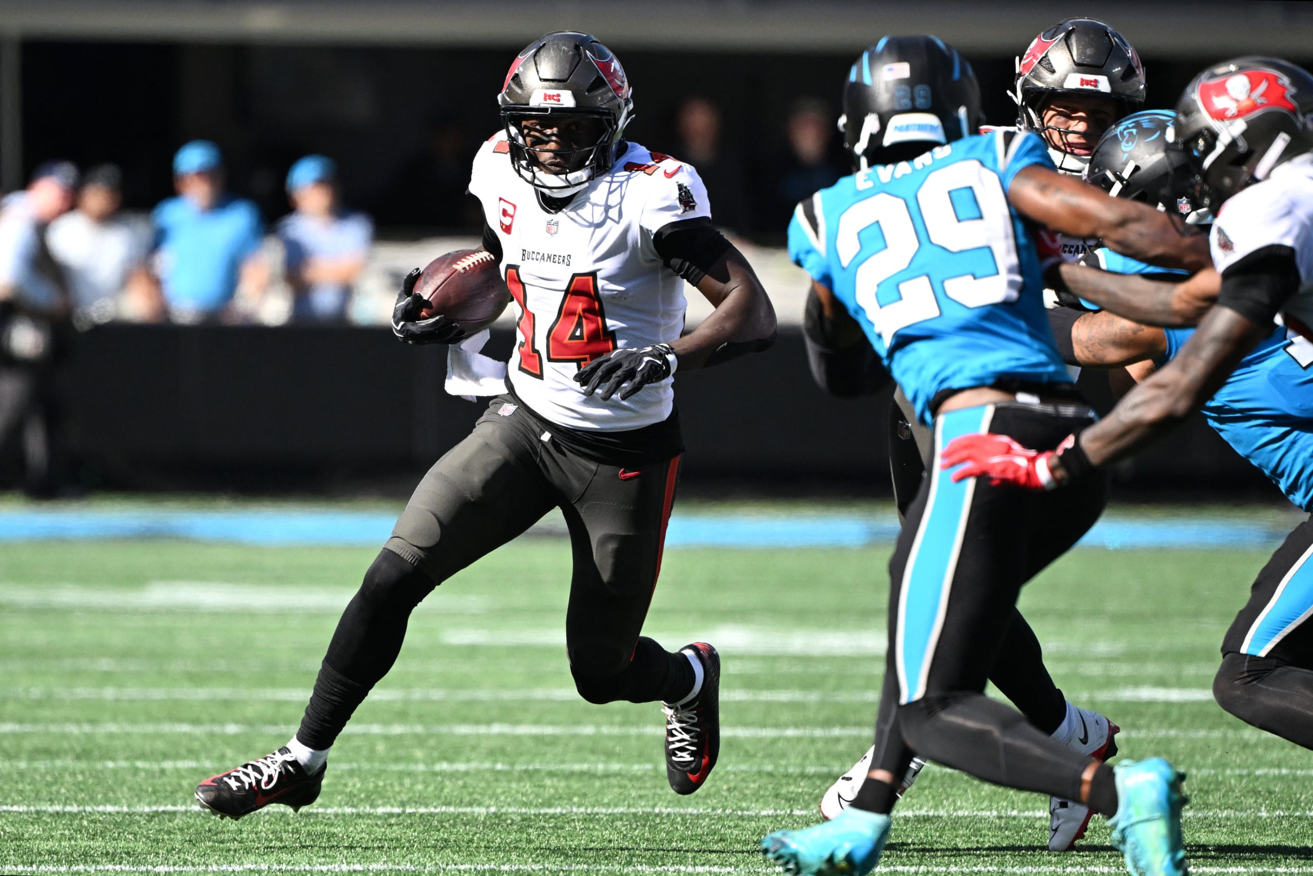 NFL: Tampa Bay Buccaneers at Carolina Panthers