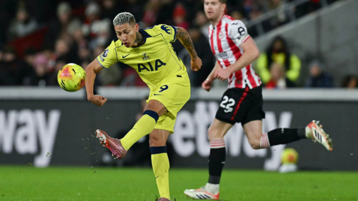 Richarlison came closest to scoring for Spurs