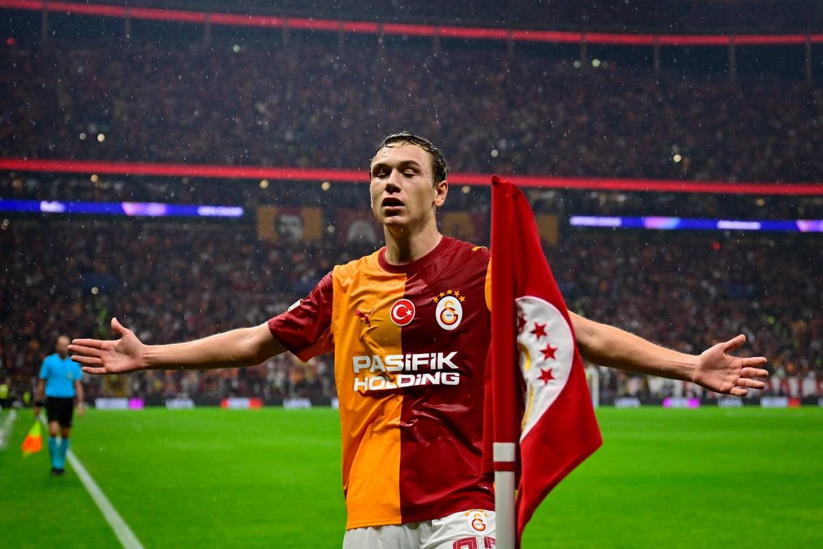 ISTANBUL, TURKIYE - OCTOBER 13 : Batrakov of Galatasaray celebrates after scoring a goal during the UEFA Champions League match day two between Galatasaray and Barcelona at RAMS Park in Istanbul, Turkiye on October 13, 2026. (Photo by Hasret Cem Tekkesinoglu/Anadolu via Getty Images)
