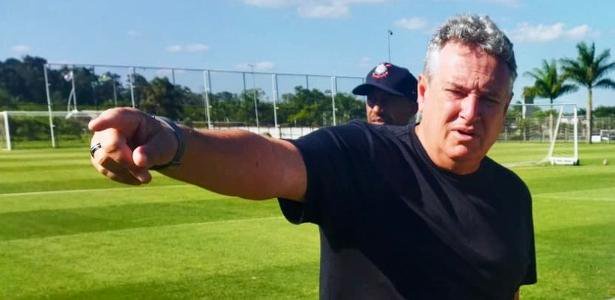 Corinthians reduz em 60% custos da base durante gestão Damiani