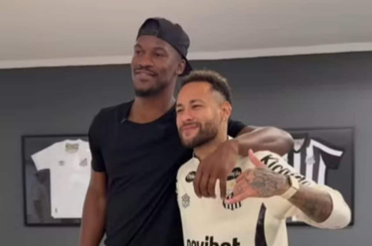 Jimmy Butler com Neymar no CT do Santos - Reprodução / Instagram