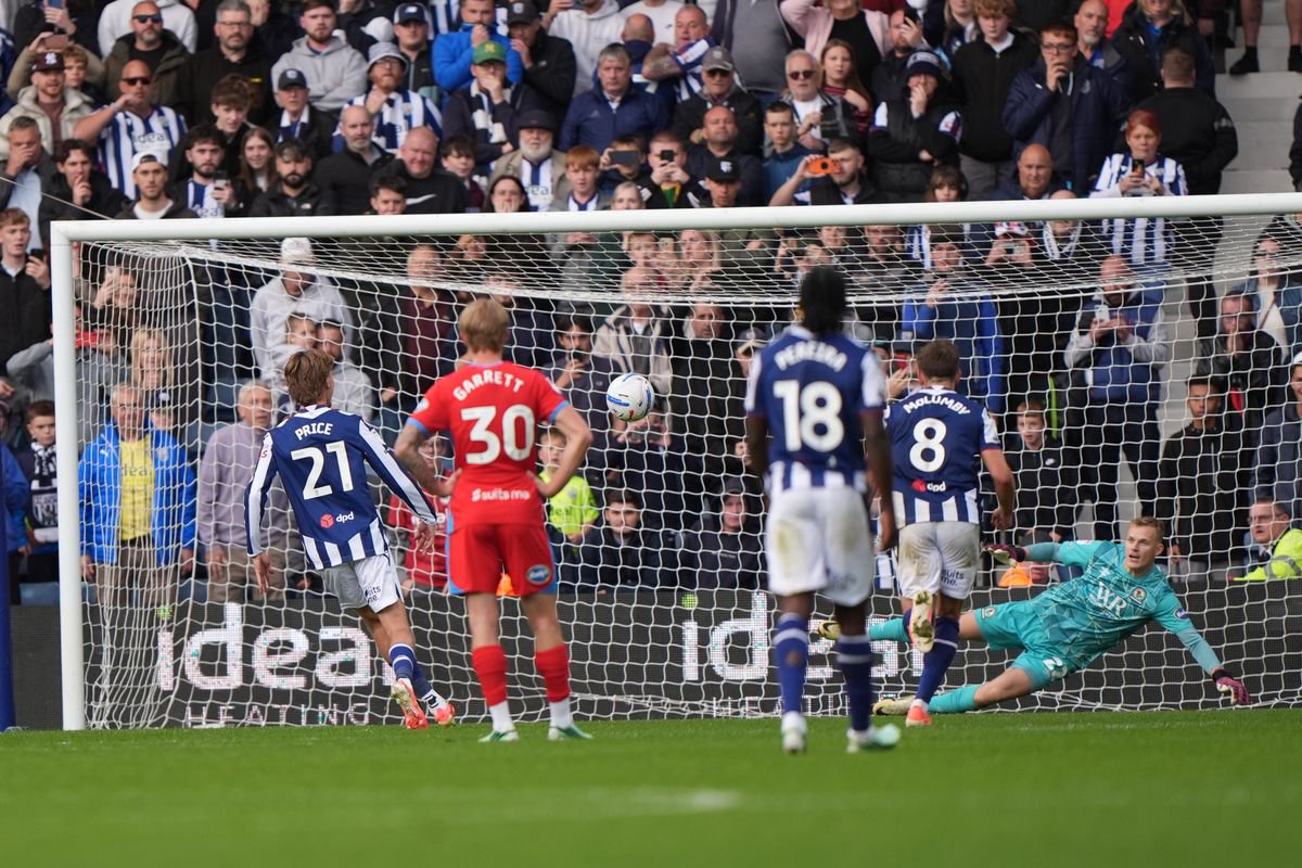 West Bromwich Albion's Isaac Price (left) scores his team's second goal from a penalty kick during the Sky Bet Championship match against Blackburn