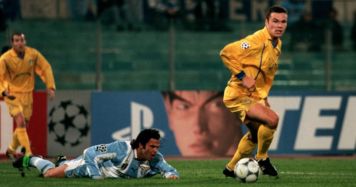 Mark Viduka against Lazio, Stadio Olimpico, Rome, December 2000