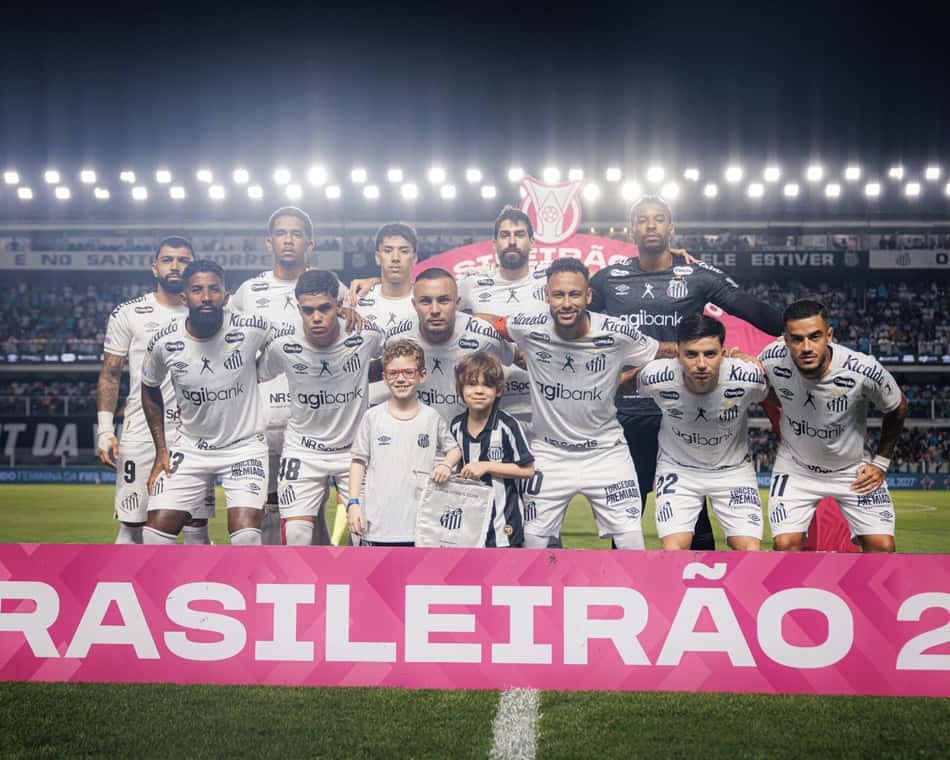 Elenco do Santos contra o Bahia.