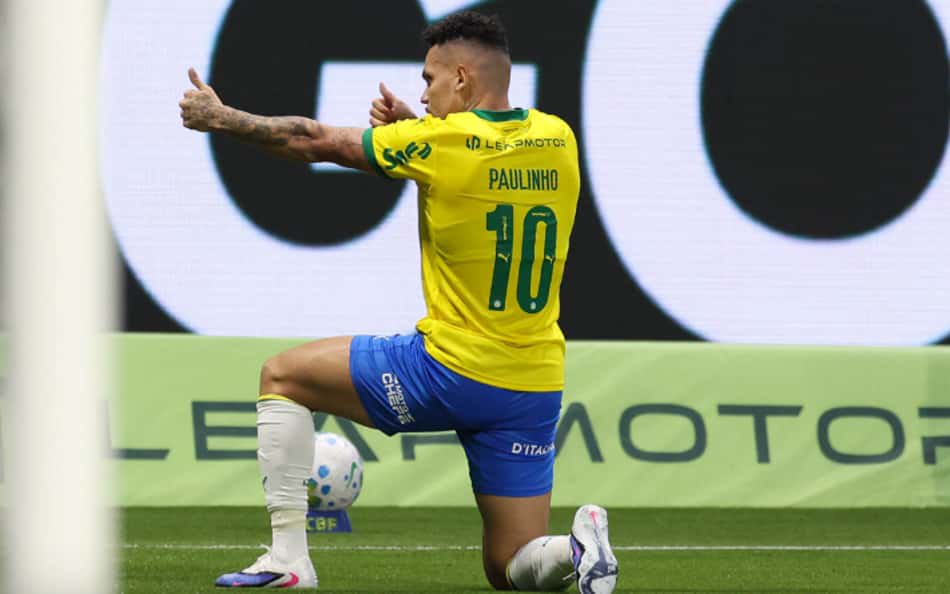 Paulinho, atacante do Palmeiras