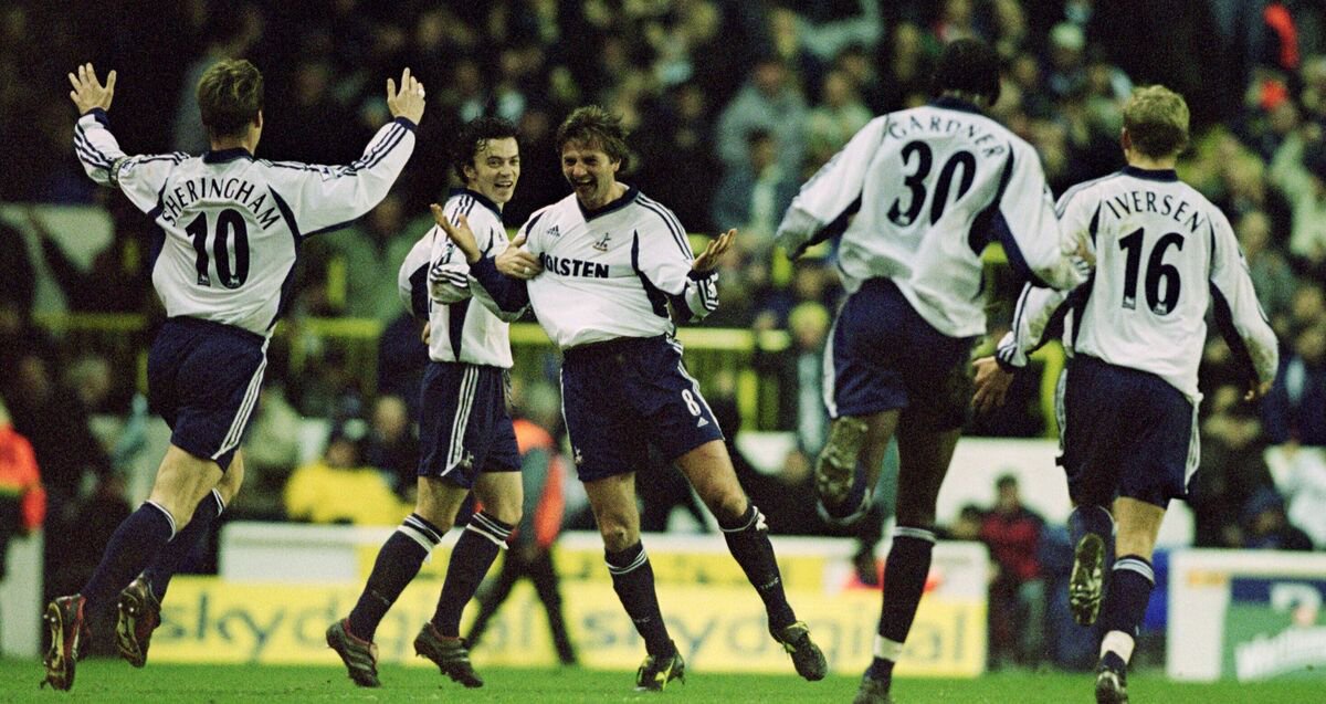 Tim Sherwood with Tottenham Hotspur team-mates