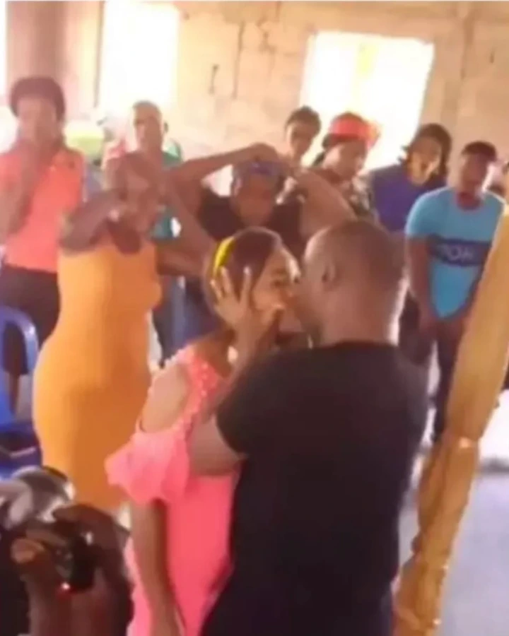 Pastor spotted kissing married church member in front of the congregation all because of miracles (photos) 4