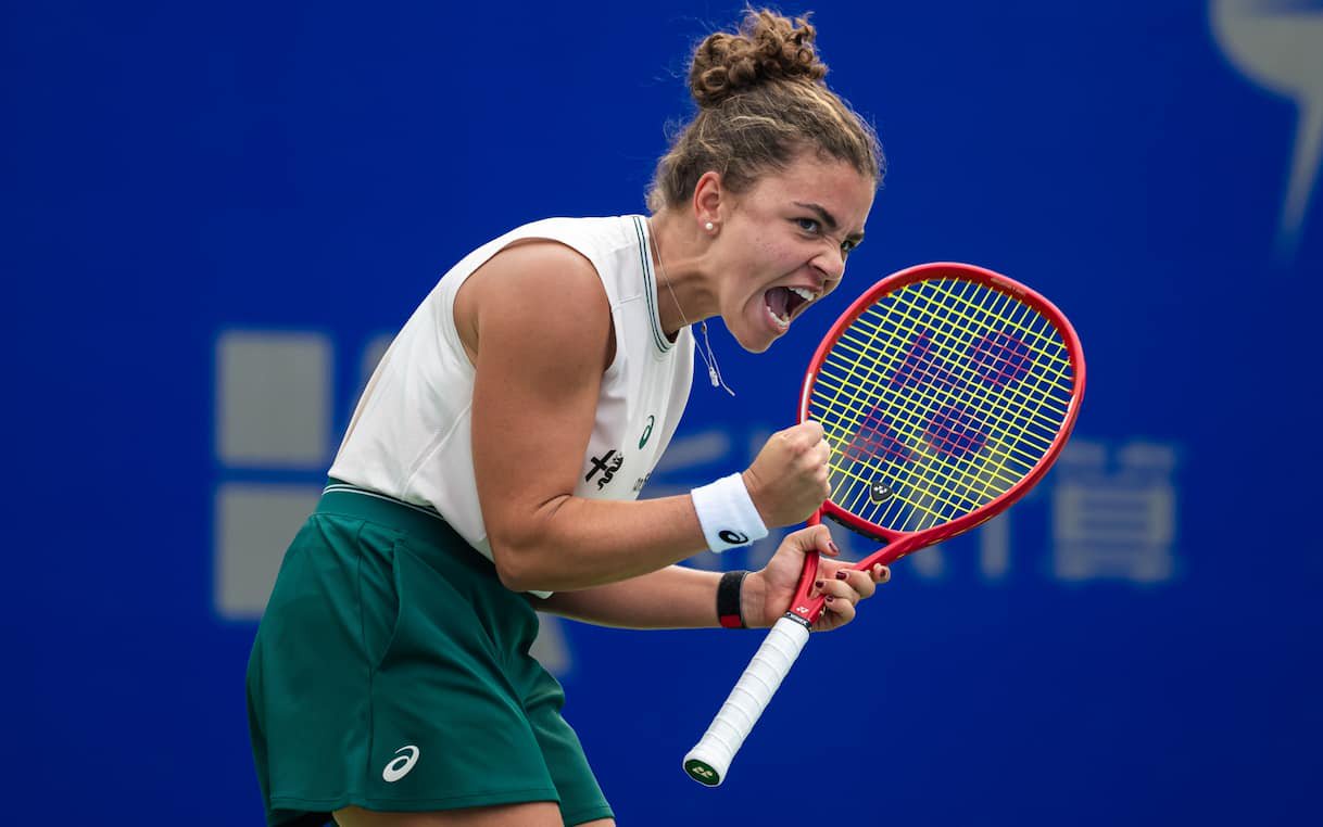 Jasmine Paolini defeats Anhelina Kalinina at Ningbo Open