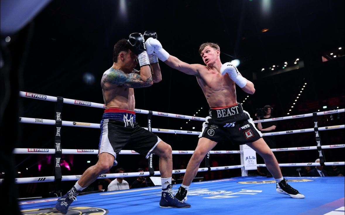 Action from Harley's third fight against Matias Herrera