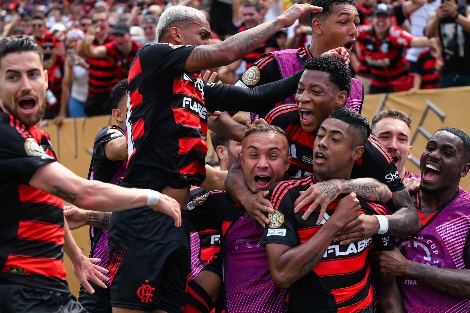 cr-flamengo-v-chelsea-fc-group-d-fifa-club-world-cup-2025 (1)