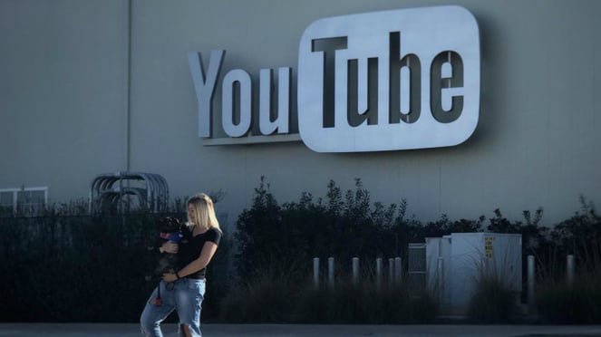 Logo YouTube di markas pusat YouTube, California, Amerika Serikat
