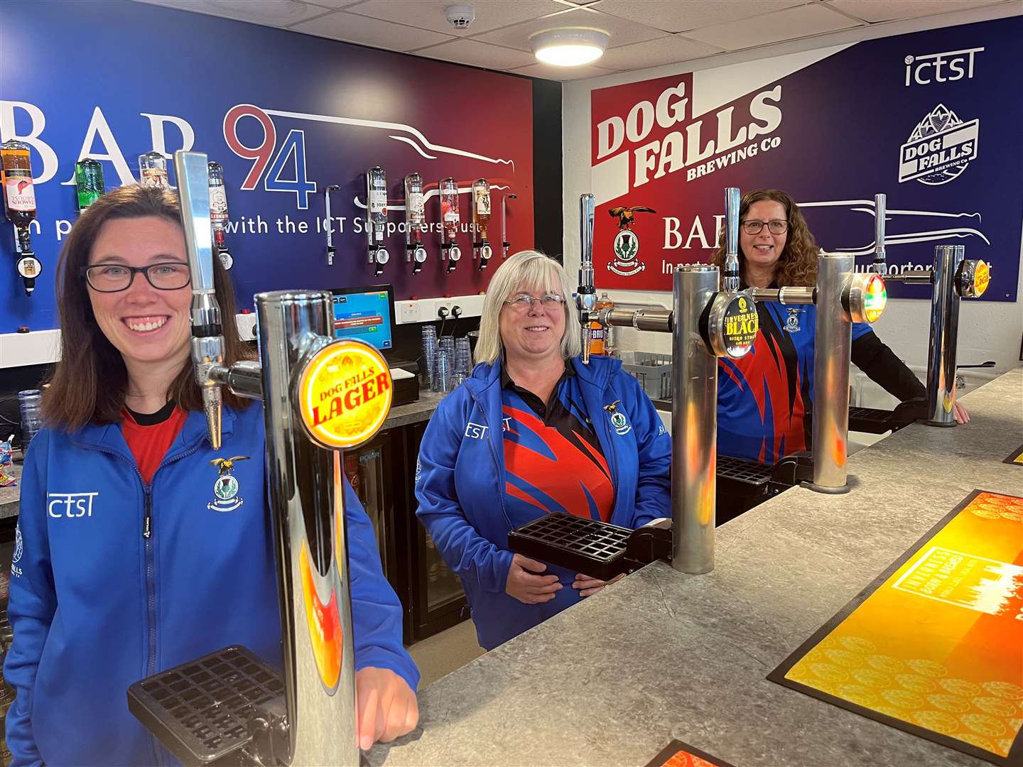Volunteers at Bar 94 are ready to serve customers. Picture: Will Clark