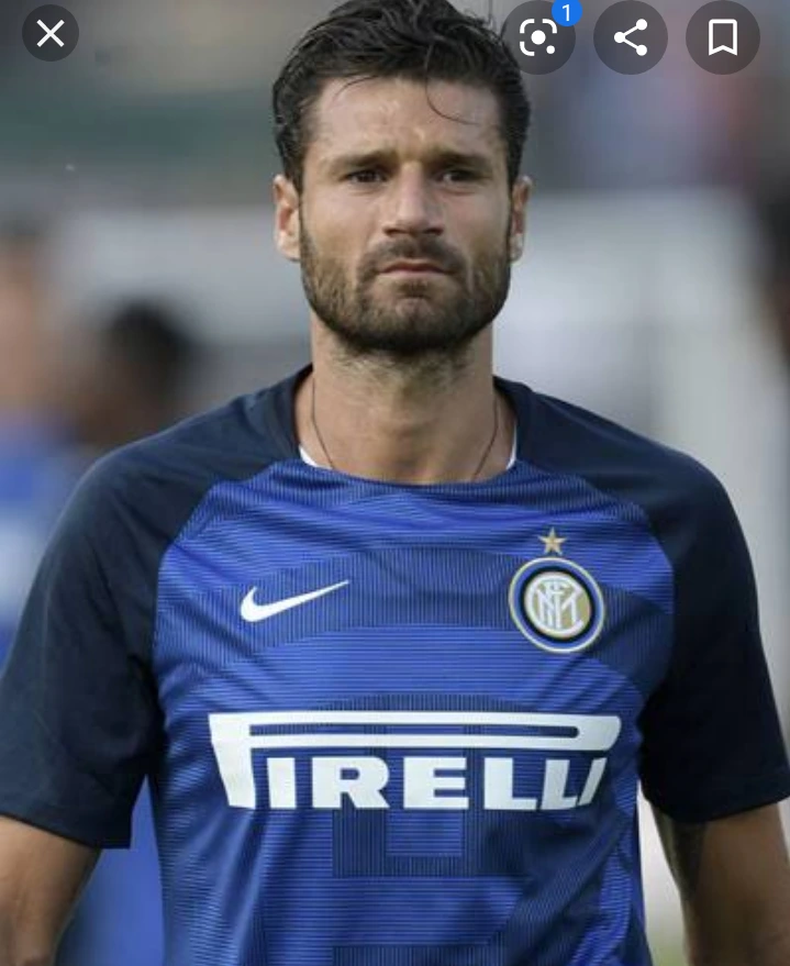 d1b21fcb90d18e5b96c59c0135a05cfb?quality=uhq&format=webp&resize=720