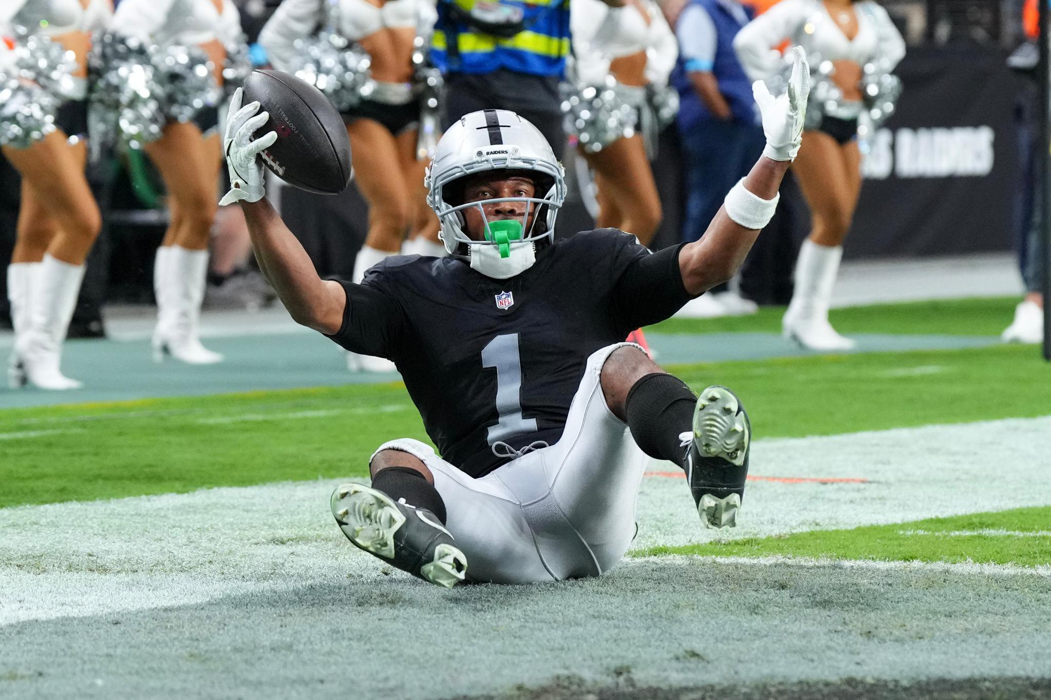 Raiders wide receiver Tre Tucker