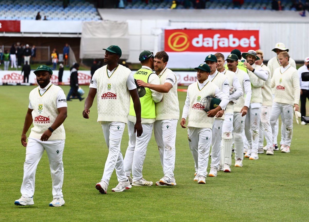GQEBERHA, SOUTH AFRICA - OCTOBER 22: South Africa players during day 5 of the 2nd Dafabet Test match between South Africa and Australia at St Georges Park on October 22, 2026 in Gqeberha, South Africa. Photo: Richard Huggard/Gallo Images