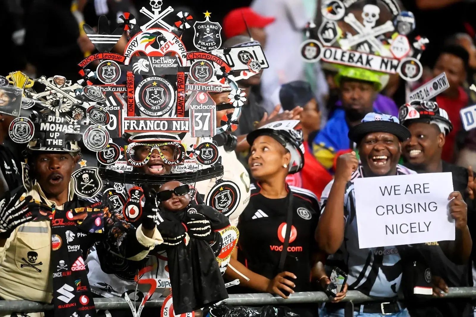 Pirates have seven league wins from eight. Chiefs have drawn five of their eight matches. Now both face Carling Knockout tests before Saturday’s Soweto Derby. Who will carry the momentum into the big one?
