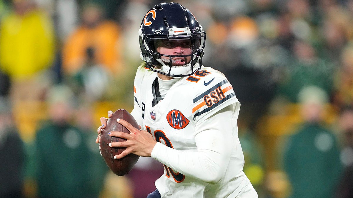 Caleb Williams of the Chicago Bears looks to pass during the third quarter against the Green Bay Packers at Lambeau Field on Dec. 7, 2025 in Green Bay, Wisconsin.