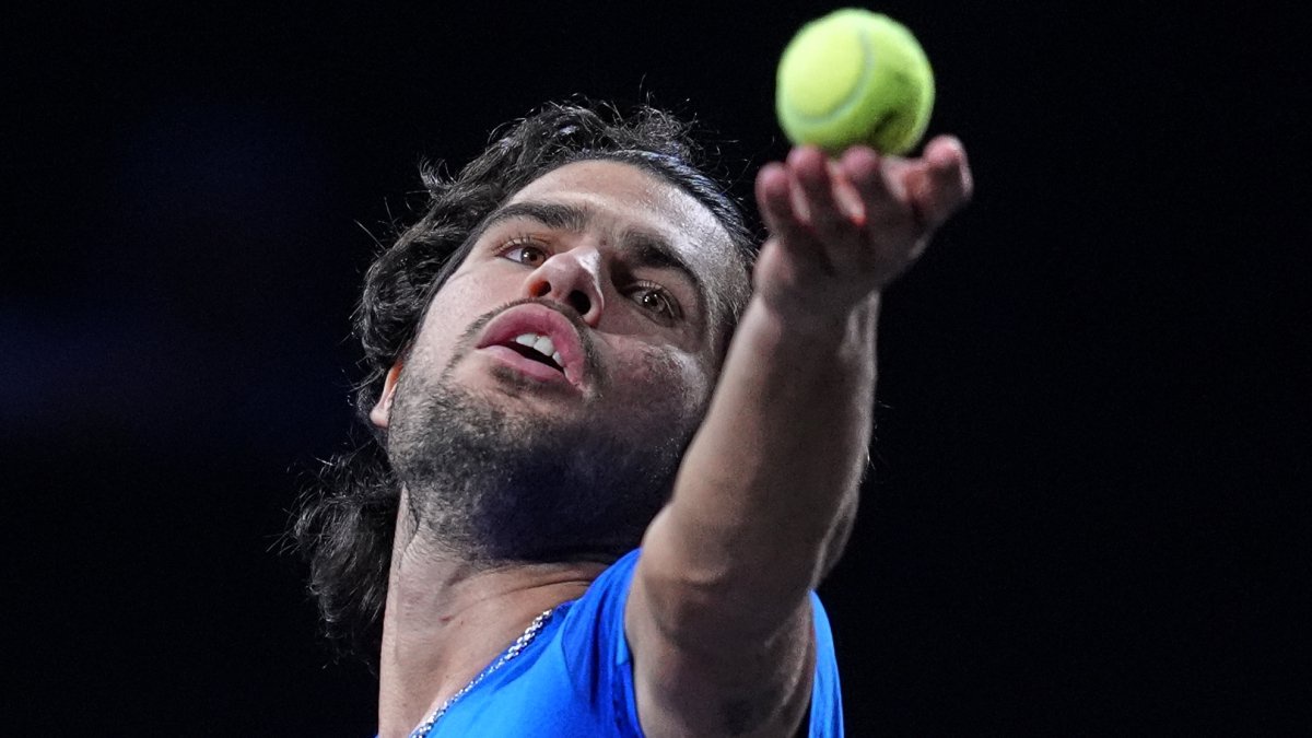 Carlos Alcaraz to face Karen Khachanov in Vienna