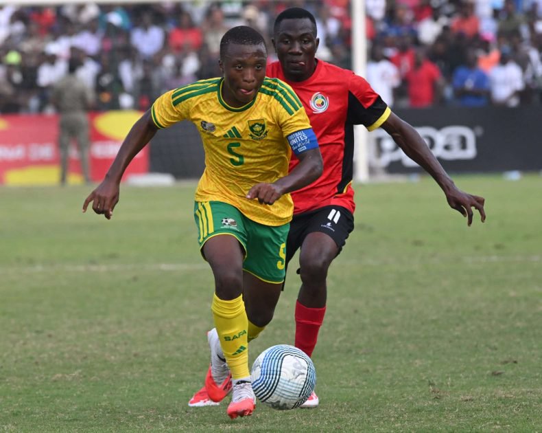 You are currently viewing Official: Mamelodi Sundowns Announce Lazola Maku Signing
