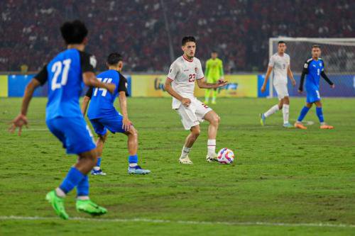 Justin Hubner sudah tiba di Arab Saudi. (Foto: Aldi Chandra/MPI)