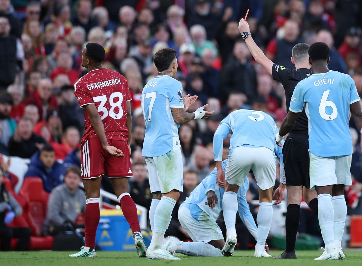 Ryan Gravenberch receiving a red card against Manchester City