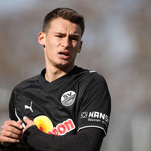 Danny Blum — apelidado de «Ronaldo alemão» na formação pela velocidade e remate potente. Longe do estrelato mundial que lhe previam, fez carreira na segunda divisão alemã e jogou recentemente no Nuremberga