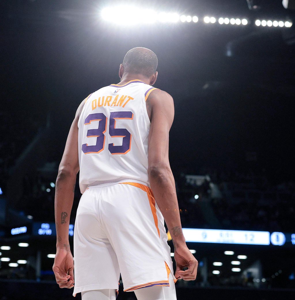 Kevin Durant #35 of the Phoenix Suns on the court during the first quarter.