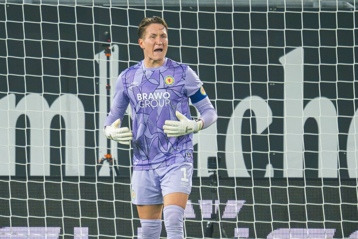 Nach dem Derbysieg über 96 folgt die Ernüchterung: Nach der Pleite in Bielefeld platzte vor allem zwei BTSV-Akteure der Kragen.