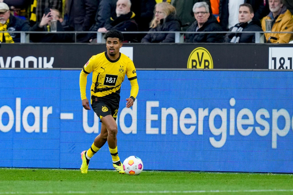 Ian Maatsen of Borussia Dortmund controls the ball during the Bundesliga match between Borussia Dortmund and Bayer 04 Leverkusen at Signal Iduna Pa...