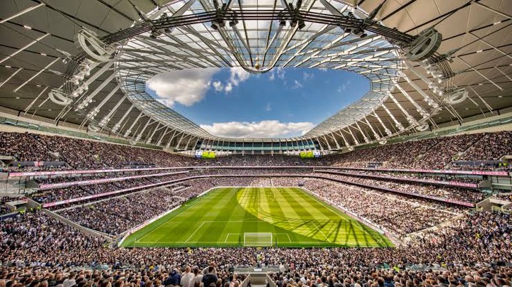 top-20-english-football-clubs-with-the-biggest-stadiums-in-2022-chezaspin