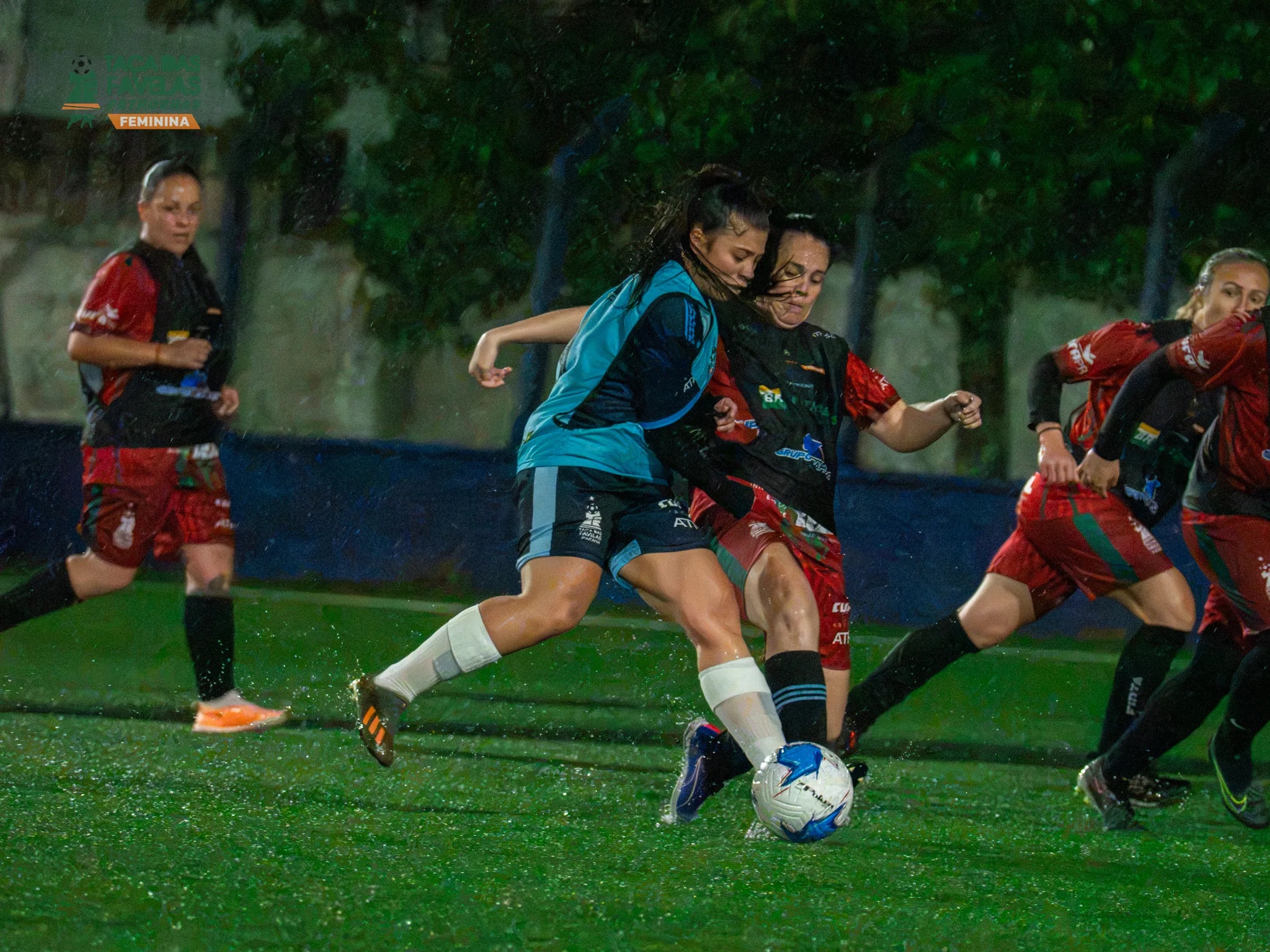 A Taça das Favelas, criada no Rio de Janeiro (RJ), é o maior campeonato entre favelas no mundo