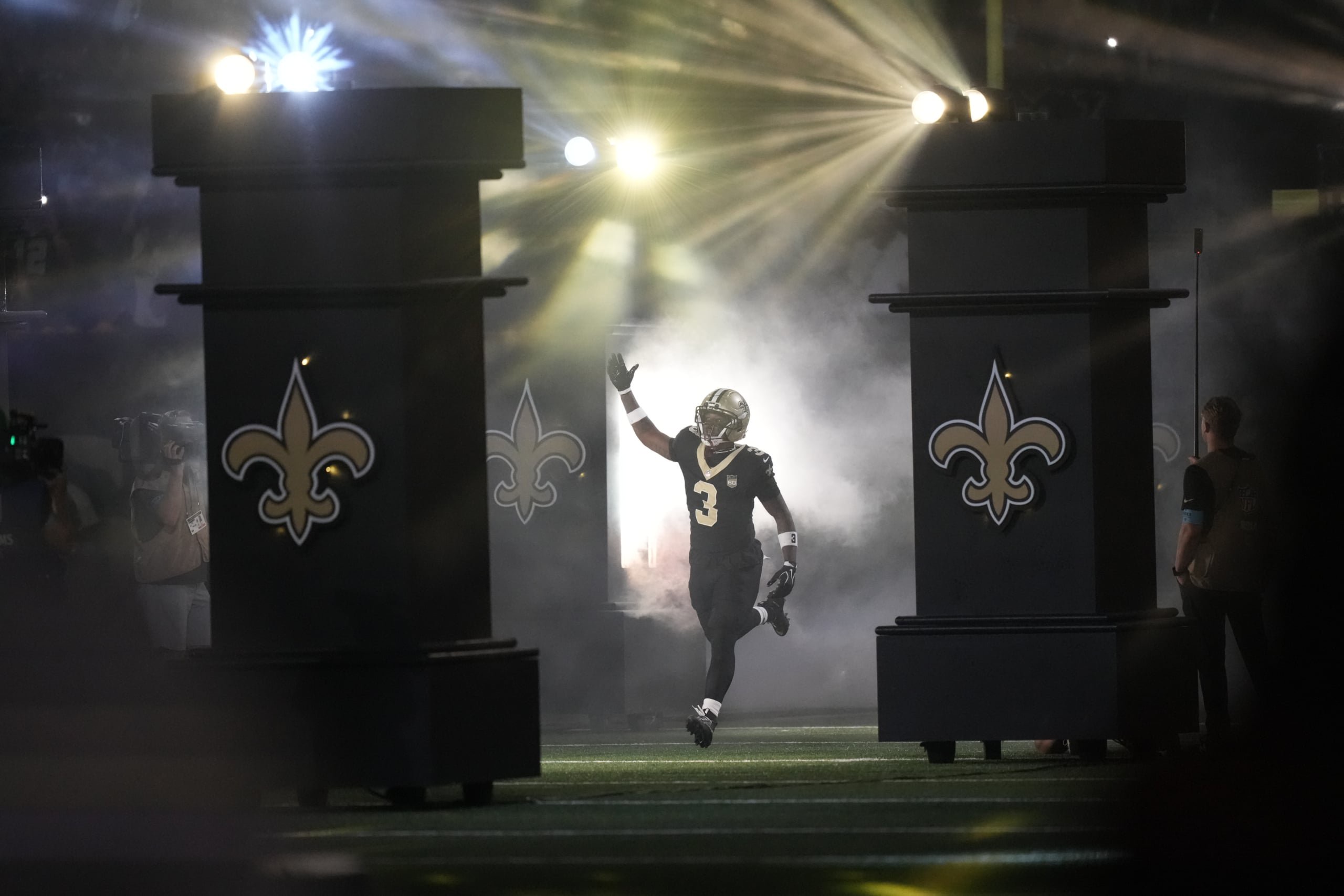 New Report Gives NY Giants 3 More REALISTIC RB Trade Targets Before Deadline, Including a Former First-Round Pick