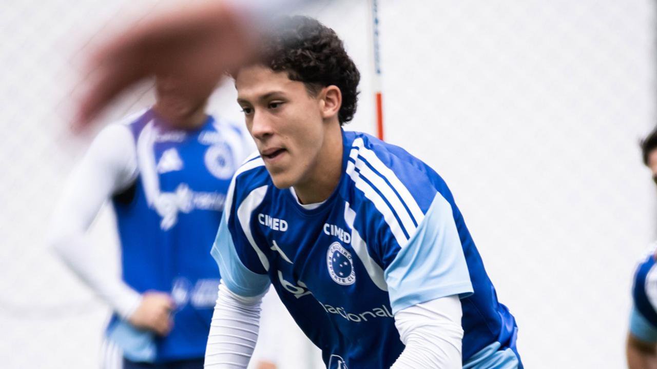 Cruzeiro perde Felipe Morais e ganha atacante para duelo decisivo