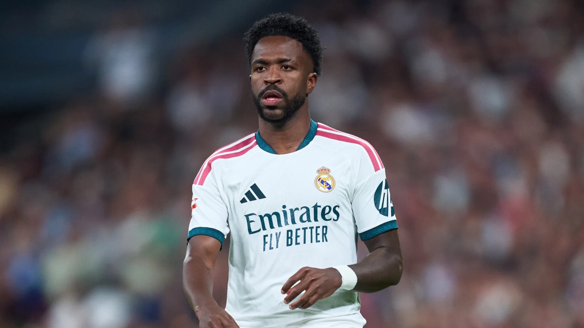 RFEF toma decisão sobre recurso de Vini Jr., suspenso por 4 jogos, antes de clássico entre Real Madrid X Barcelona. (Foto: Getty)