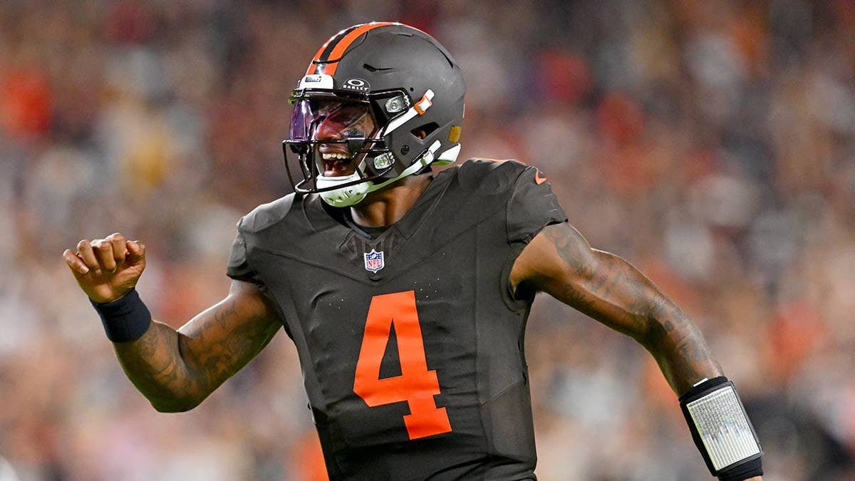 Deshaun Watson celebrates after a touchdown