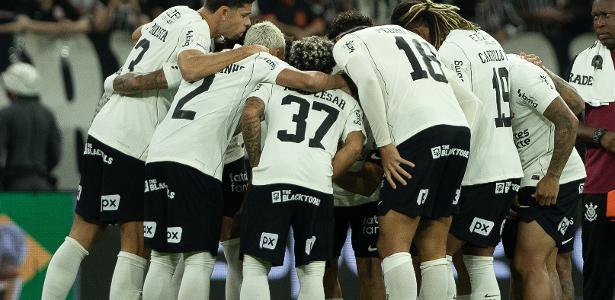 Corinthians Players Form Pact During Crisis Meeting Ahead of Mirassol Match