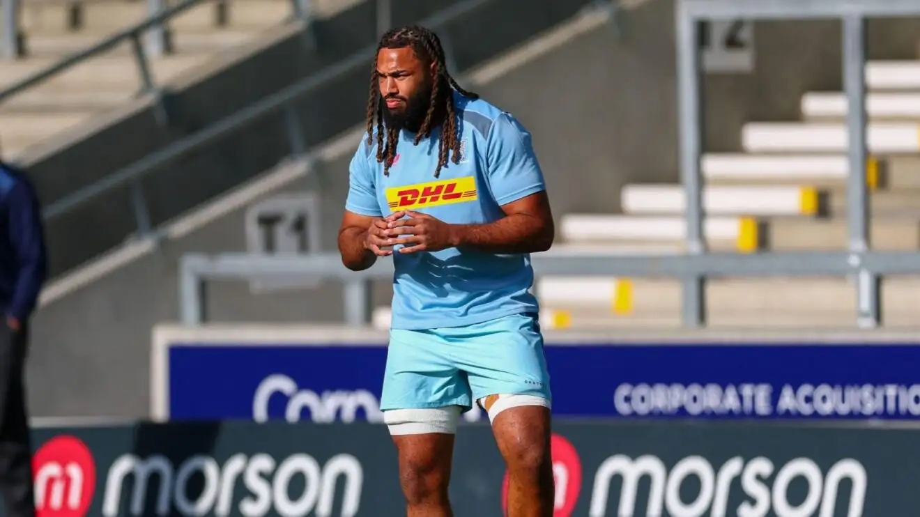 Chandler Cunningham-South warming up for Harlequins in 2026/27