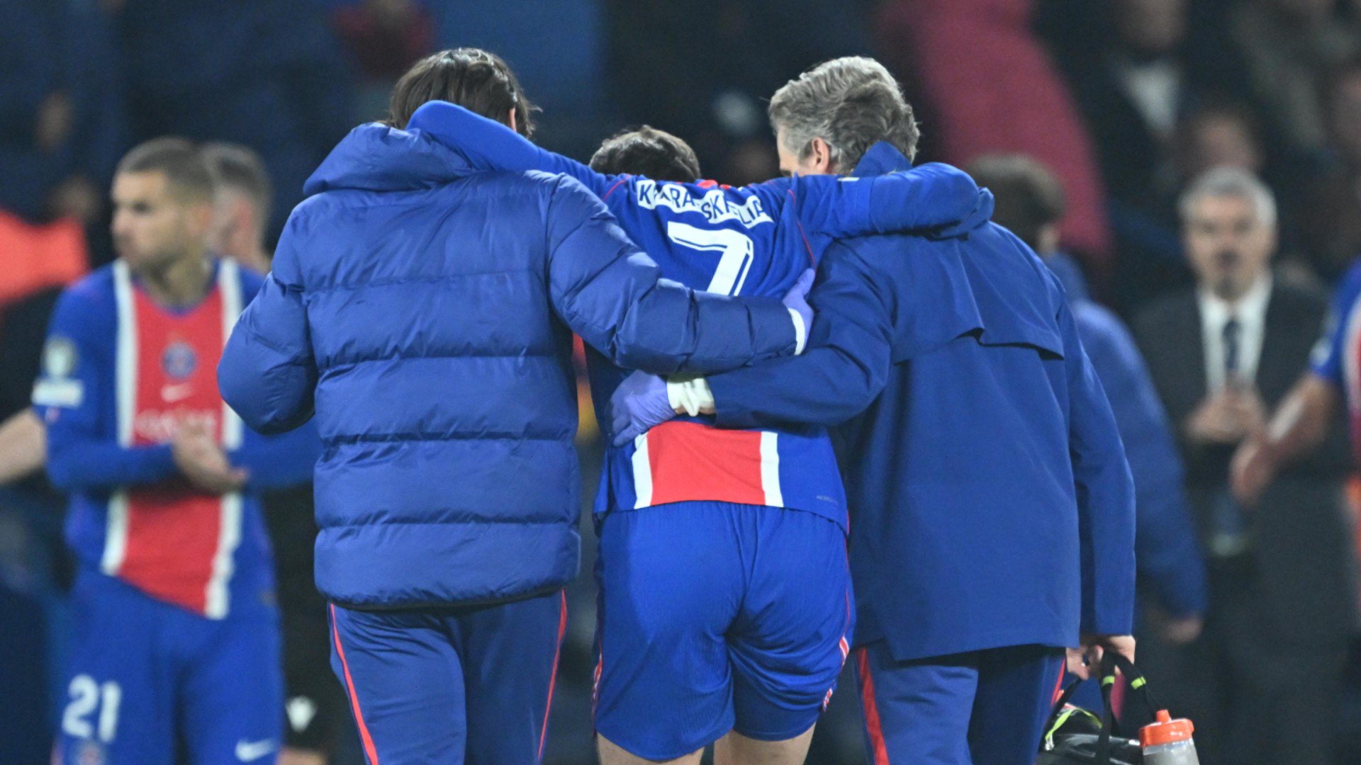‘Business as usual’ for PSG despite Kvaratskhelia injury