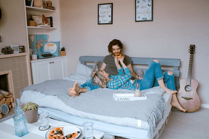 Top 10 Things That Shouldn&#39;t Be in Your Bedroom